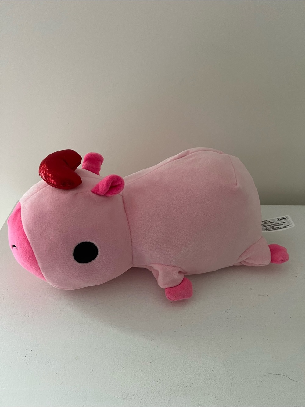 Zuru’s Clara Cappybara weighted cuddle toy